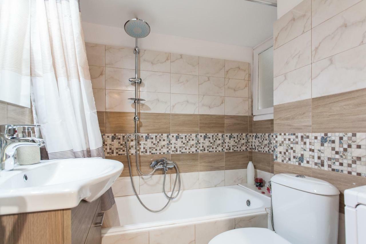 Central, Quiet, Cozy, Very Clean Private Apartment Close To Acropolis Афіни Екстер'єр фото