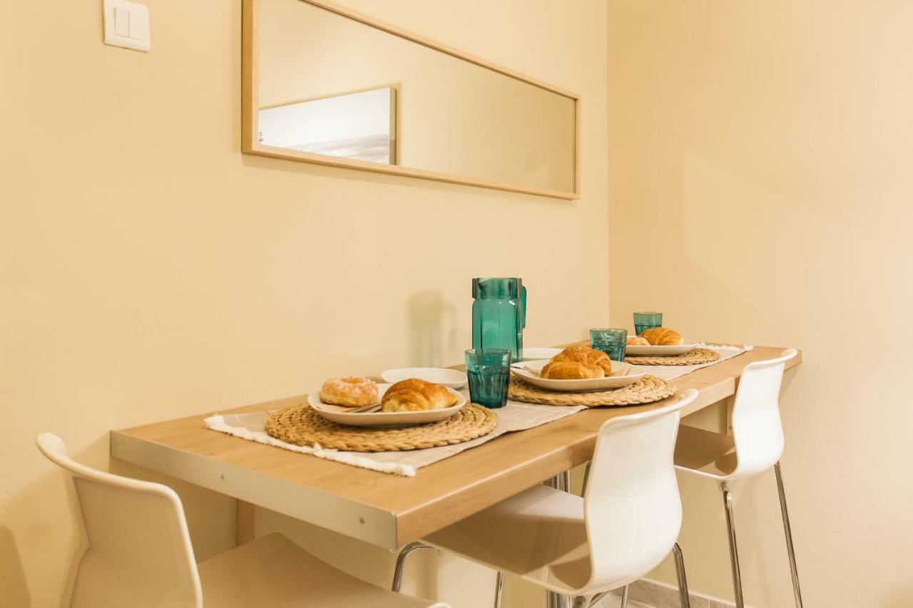 Central, Quiet, Cozy, Very Clean Private Apartment Close To Acropolis Афіни Екстер'єр фото